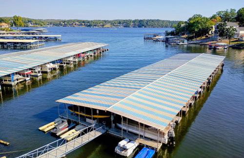 F Lakefront! Remodeled, Sleeps 4, Boat Slip, Patio, WiFi, Cable, Pool - Foto 12