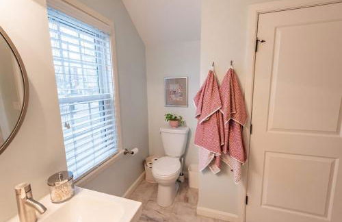 Cozy East Nash Home w Big Yard - Foto 39