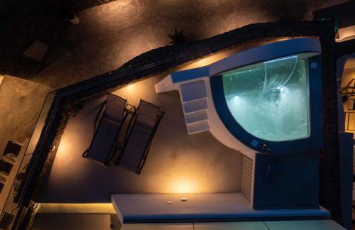 NEW Yiota Collection 4 Suites & 4 Prive Jacuzzi - Foto 117