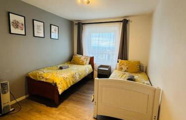 Top Floor of the building, spectacular views! - Foto 14