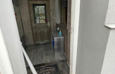 Appartement proche centre Colmar parking public gratuit - Foto 6