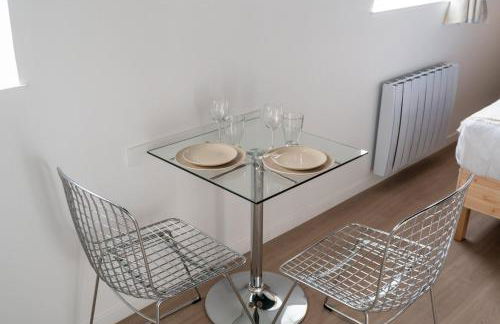 Studio équipé avec parking gratuit - Foto 17