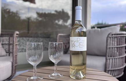 JARDIN TERRASSE EDEN SAINT TROPEZ - Parking Pool AC 4P - Photo 21