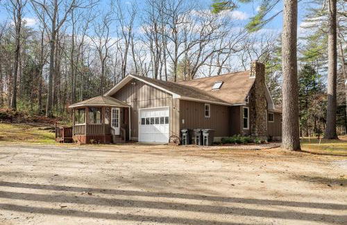 NEW! Woodland Retreat - Hot tub Game Room Firepit - Foto 39