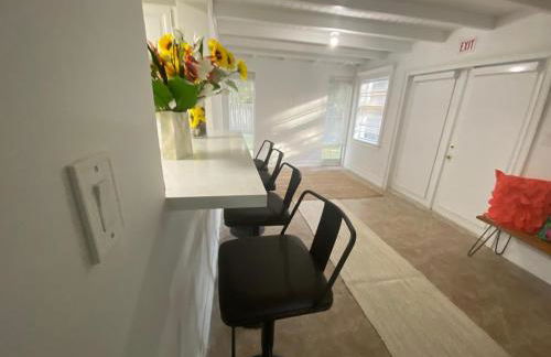 Entire home in Biscayne Park, Florida - Foto 5