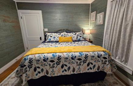 Charming Downtown Bungalow I Explore-Shop-Eat - Foto 18