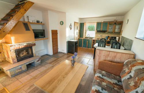 Uroczy domek nad jeziorem - Foto 1