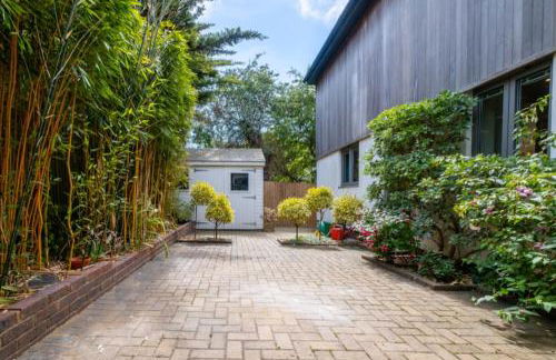 Stunning 5-bed 3-bath house close to the sea! - Foto 56