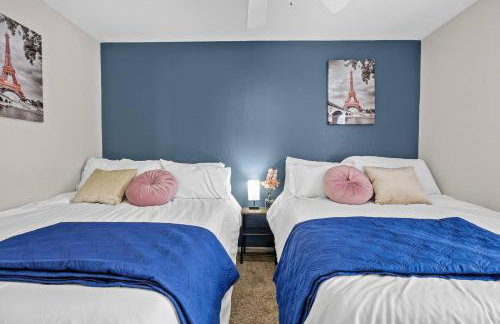 Stylish 2BR in Downtown, Pool Gym, near Airport - Foto 20