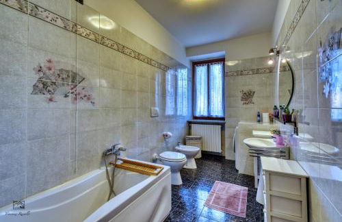 Urban House - un angolo di relax con terrazza in Lombardia - Photo 6