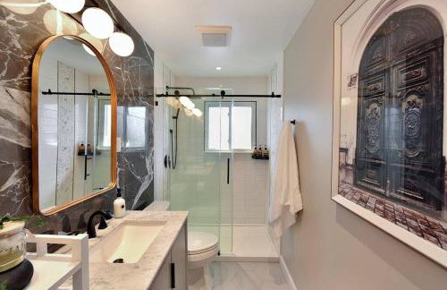 The Creative Experience 3 bedroom Residential Home - Photo 8