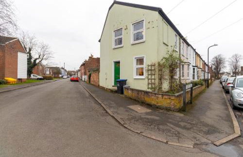 NEW! 2BR House in Leamington Spa by Clarendon Stays , Ideal for Professionals, Free Parking, WiFi, Smart TV! - Foto 29