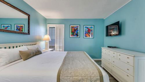 0402 Modern Greece condo - Photo 5