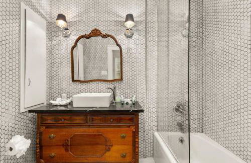 Moore Manor - Foto 24