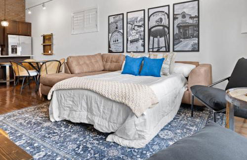 Urban Bourbon Escape - Downtown Louisville Getaway - Foto 4