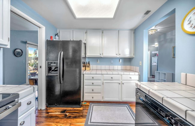 Succulents & Seashells Coastal Paradise by Beach - Foto 6