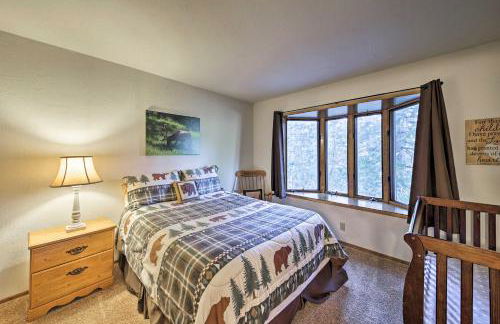 Spacious Lake Arrowhead Home with 2 Decks and Views - Foto 20