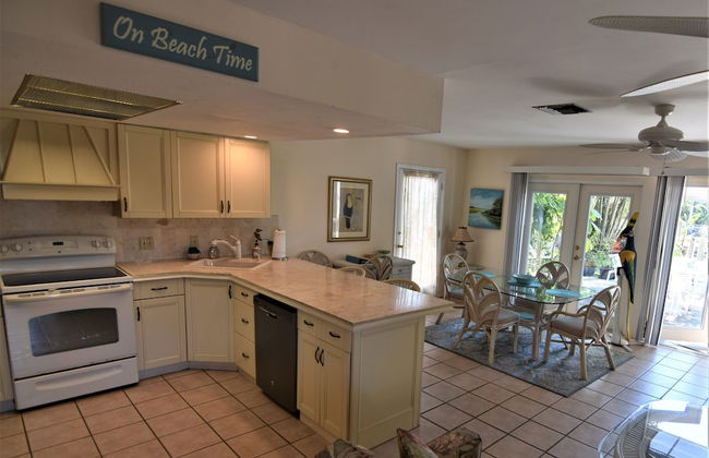 Oasis at John's Pass Madeira Beach - Foto 21