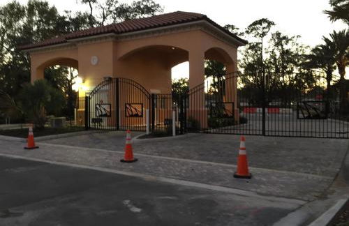 Four Bedroom Townhouse in Regal Oaks at Old Town - Foto 11