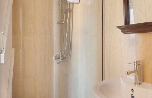 Cottage Houses - Photo 12