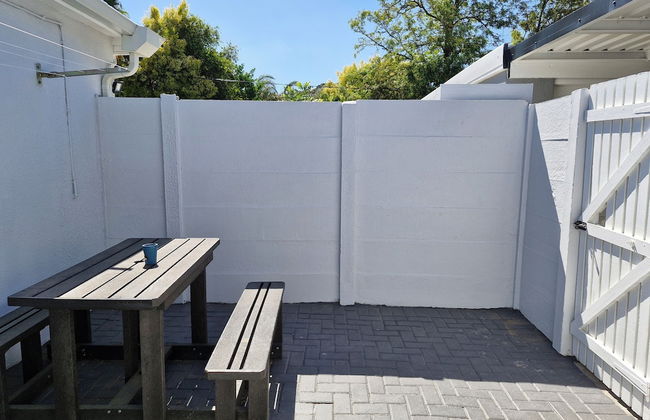 Ivy Place Studio Apartment - Photo 4