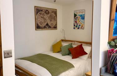 St Catherines, Winterborne Lodge - Photo 8