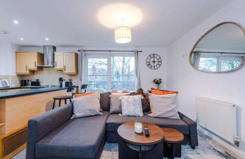 Sleek 2BR Altrincham Home Parking Near Station - Foto 8