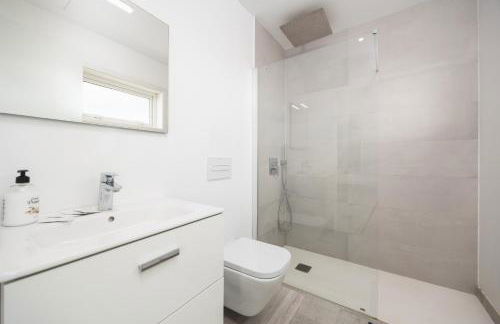 The View in T as With 4 Bedrooms and 4 Bathrooms - Foto 49