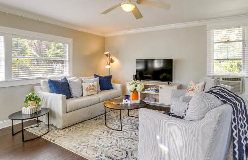 Bright St Petersburg Apartment, Walk to Downtown! - Foto 1