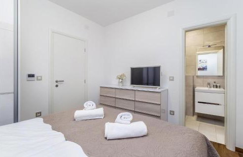 Nice Home In Linardici With Wifi - Photo 35