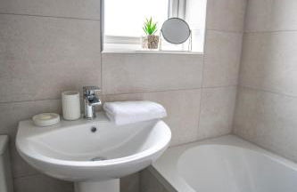 Caledonia Apartment - Photo 17