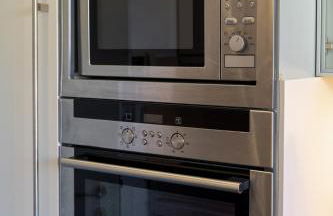 Modern Flat with Workspace in Foz by HostWise - Foto 28