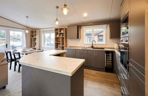 Loki's Retreat Lodge with Hot Tub - Foto 7