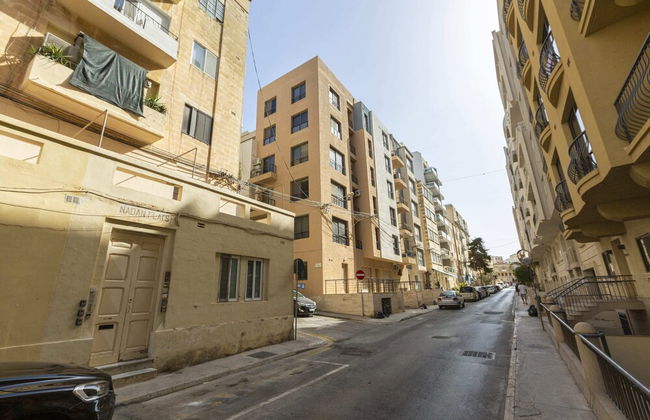 Brand new Apartment in Sliema, 2 min by the Sea - Photo 31