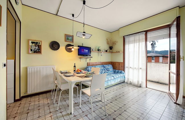 Edera With Balcony Few Steps From Sea - Photo 1