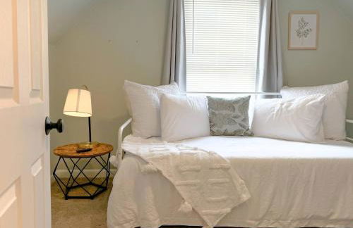 New - Mins to Concord/ Nashua - Walk to Downtown - - Foto 18