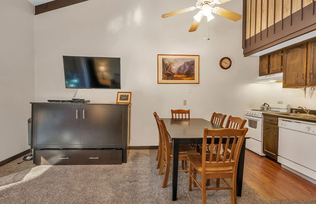 Eagles Nest Amazing Loft Condo in Yosemite West! - Foto 6