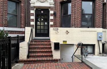 Large DUPLEX Apt 2Bdrm 1Den-Metro - Foto 4