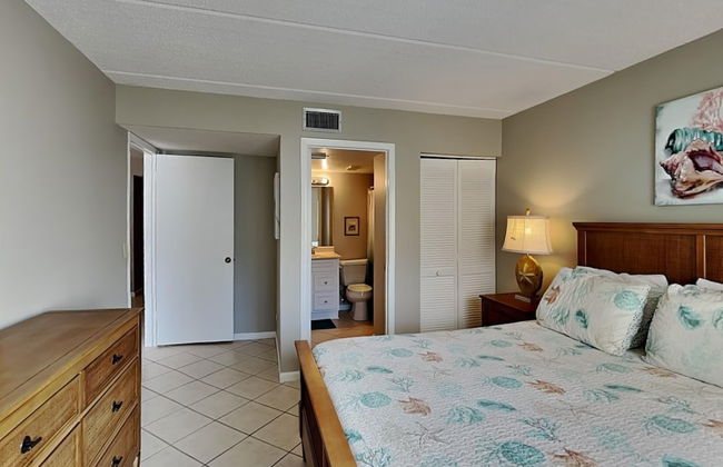 Ocean & Racquet by Distinctive Beach Rentals - Photo 2