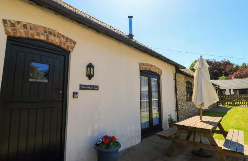 The Old Cart Shed - Photo 2