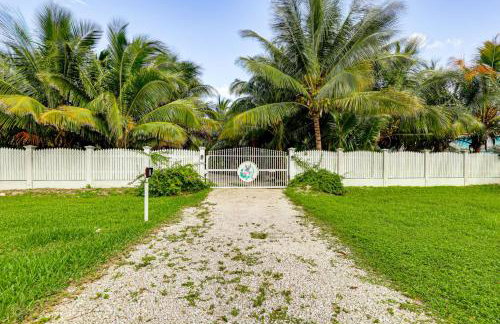 Walk to Beach! Key West Paradise with Ocean View - Foto 29