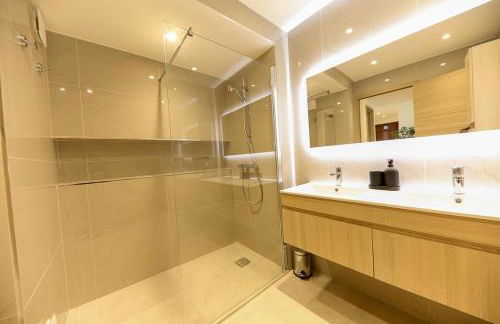 Stylish Comfort in Mandelieu - Foto 28