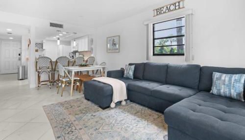 Stunning Condo at Park Shore Resort 149 - Photo 1