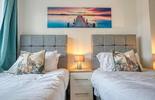 Modern 3 Bedroom 2 Bath House with Parking, Wednesbury, Birmingham - Foto 35