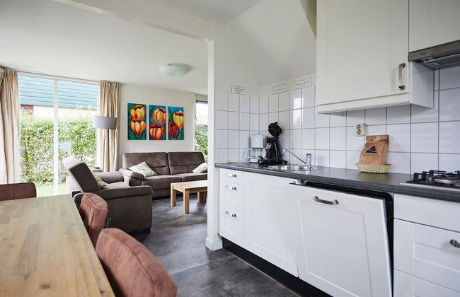 Holiday Home in Zeeland Near Lake & Sauna - Foto 3