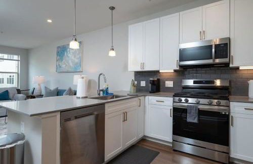 Central 1-BR Condo Assembly Row Gym & Pool Sleep 5 - Photo 26