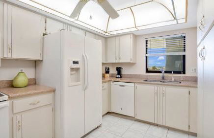 Relaxing Ocean Condo Steps from the Beach - Foto 15