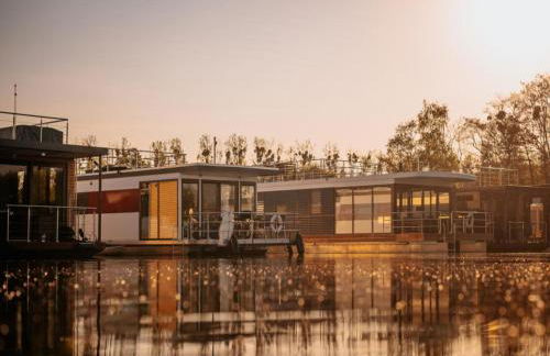 Havel River Houseboat - Foto 17