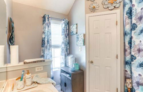 2 Mi to Shelby Farms Charming Family Home with Yard - Foto 15