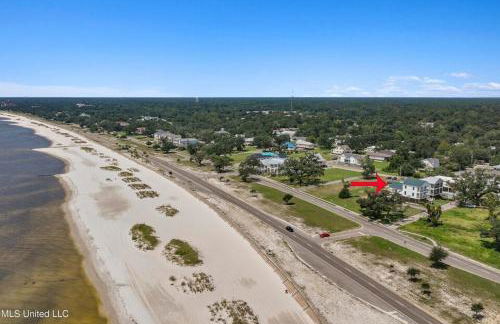 Beach Retreat - Photo 12